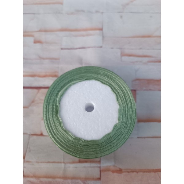 Лента атласная, односторонняя, 25 мм х 25 ярд, светлая полынь